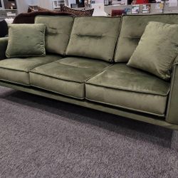 Macleary Moss Living Room Set / couch /Sofa and Loveseat 