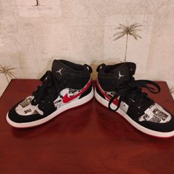 Nike Air Jordan Newspaper Times Mids 13c