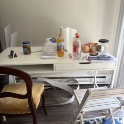 Free Desk/table