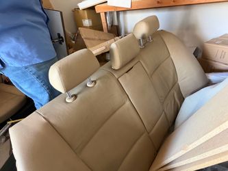 09e90 front n rear seats