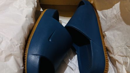 NIKE SLIDES Sz 13 New $70