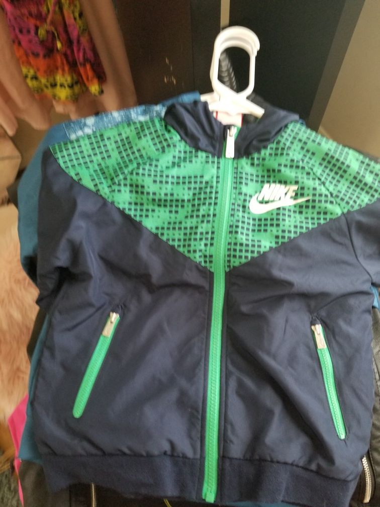 Nike boys 5-7