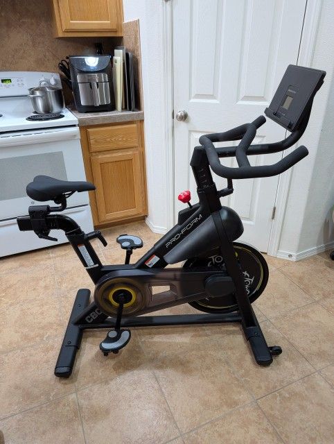 Pro Form Tour De France Exercise Bike Like New With Upgraded Pedals