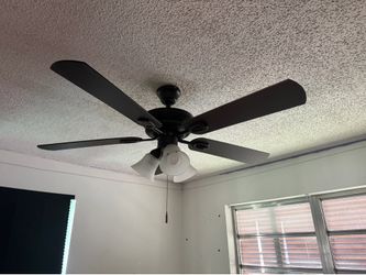 Hampton Bay ceiling fan