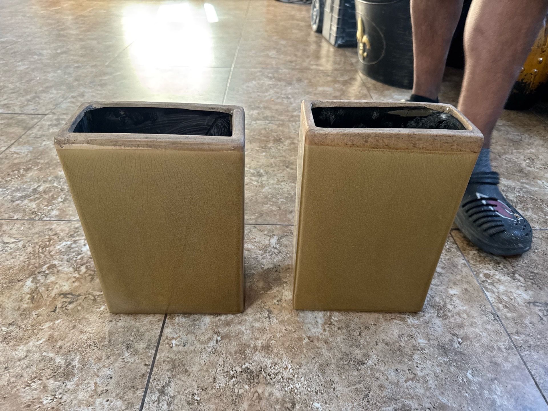 Flower pots