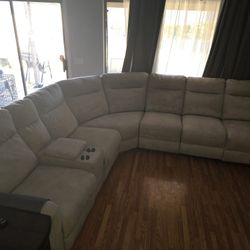 Sectional Recliner Couch 