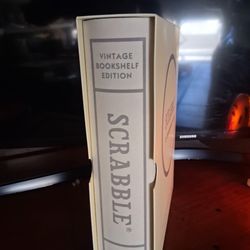 Scrabble Vintage Bookshelf Edition
