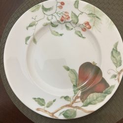 5 Plates, White With Fruit Designs 