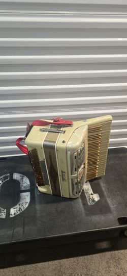 ACCORDION ACORDEON ACORDION $299