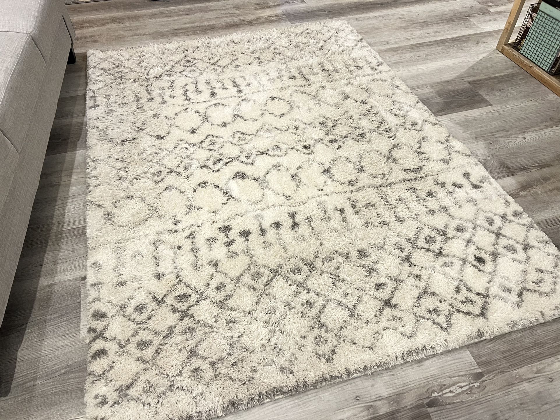 Grey - Cream Rug