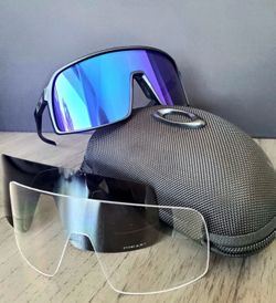 New Oakleys  Box, Pouch Cloth All Included