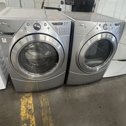 Whirlpool Washer And Dryer Set 