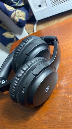 Black Over-Ear Wireless Headphones