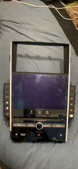 Q50  screen