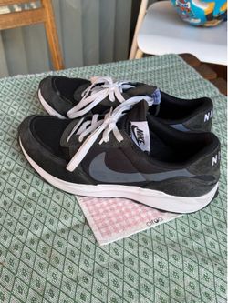 Nike Waffel Debut Size 9 Men’s