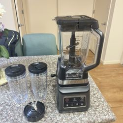 Ninja Professional Plus Blender DUO with Auto-iQ with Individual 24 Oz Cups 
