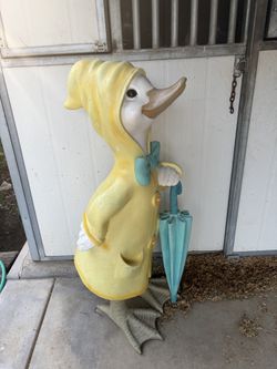 Duck statue