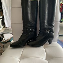 Leather boots size 10 from Italy