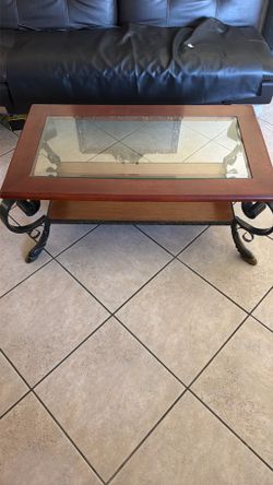 Free livingroom table