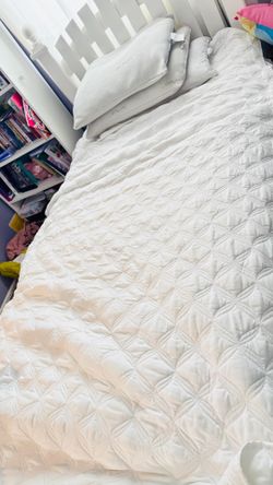 Twin Bed