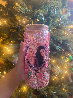 Karol g & Selena cup