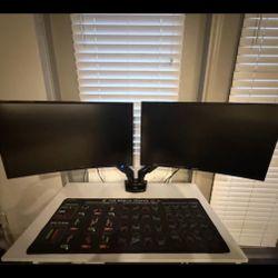 Dual 27” Curved Samsung Monitor Setup + Adjustable Mount – Ready to Plug & Play