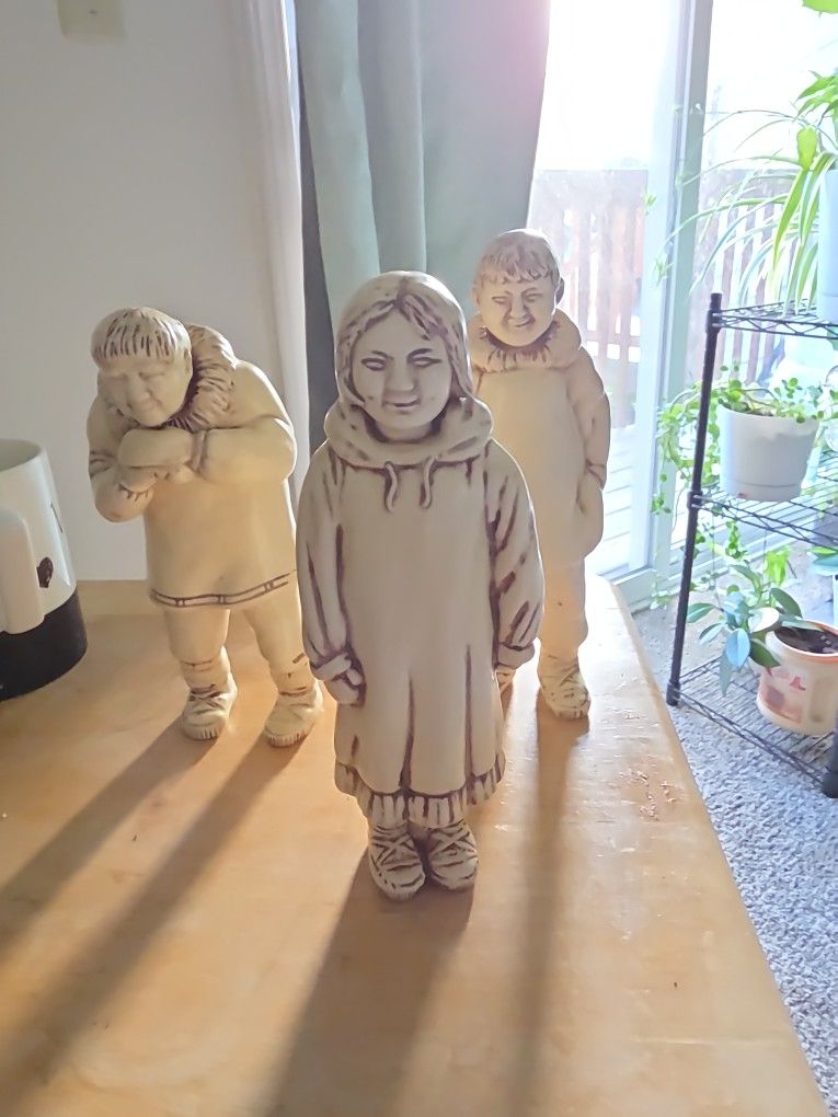 Antiques Iniut Carvings