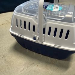 Frisco Pet carrier