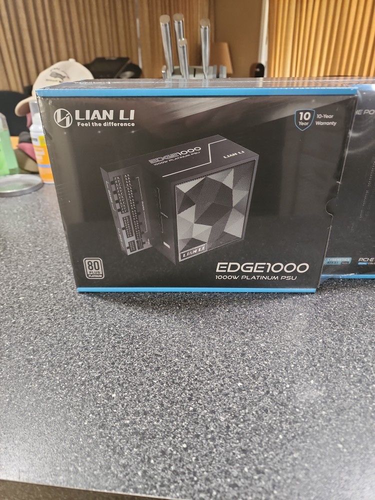 LIAN LI EDGE 1000W PLATINUM PSU
