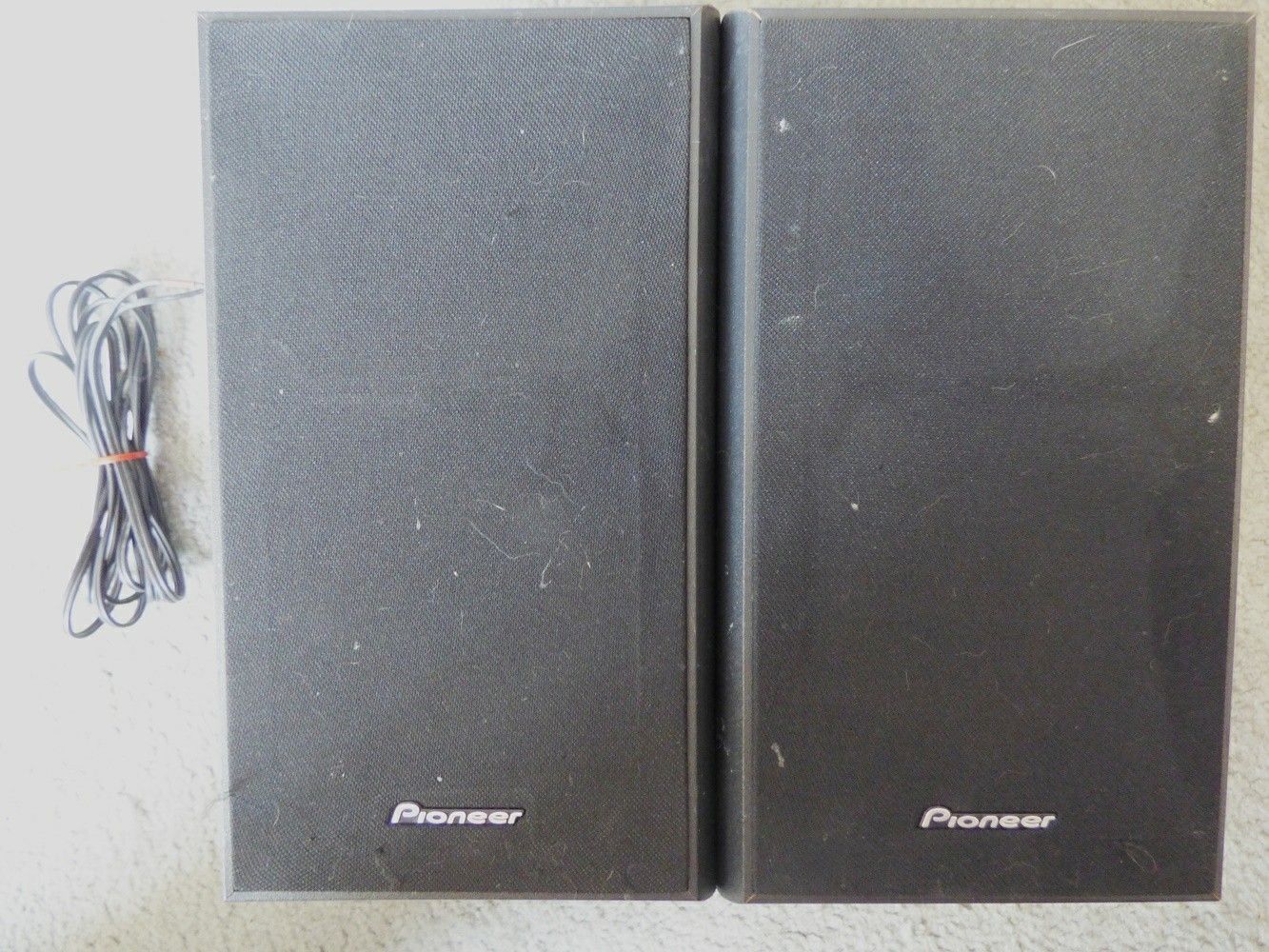 Pioneer Bookshelf Speakers