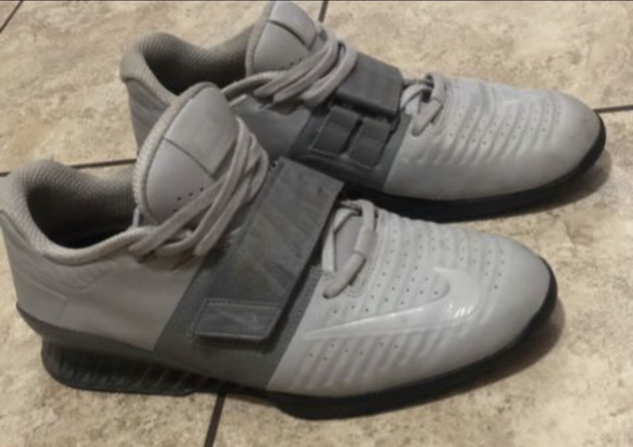 Nike Romaleos 3XD Weightlifting Gym Shoes Wolf Grey AO7987-010 Men's Size 11.5