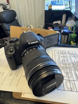 ► Camera CANON Rebel T5i EOS Camera with oem Upgraded lense 18-135 mm