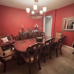 💎 Bernhardt Formal Dining Room Set – Elegant Table + 8 Chairs + Custom Pads 