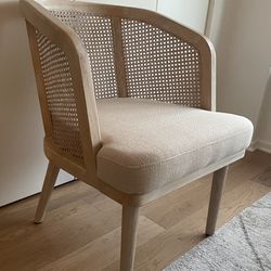 Stylish Accent Chair - like New