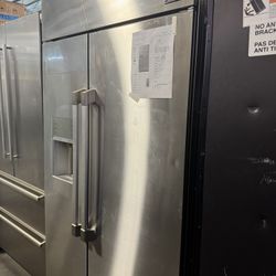 Dacor Stainless Steel Refrigerator – 42”