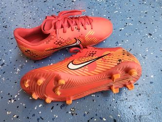 US
5Y
Nike Nike Vapor 15 Academy Mercurial Orange Cleats