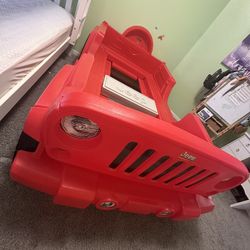 Twin Size Jeep Bed – Red – $150