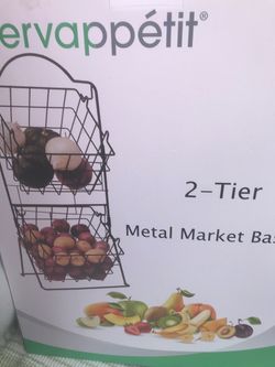 Wire fruit and vegetable basket
