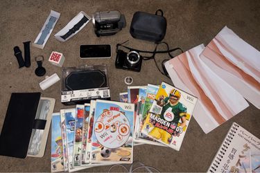 Yd Sale Electronics near Brea Mall 10/17-10/18