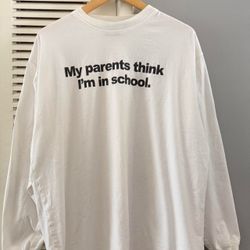 Vintage Y2K Dr. Lucky's ‘My Parents Think I’m In School’ Humor Funny White Ling Sleeve T-shirt Size XL