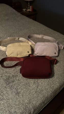 Lulú lemon  Bag Crossbody  Good  👍🏻 Auténtic