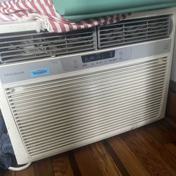 Frigidaire 15,100 Bcu Air Conditioner 