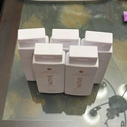 NATIVE Sugar Cookie Body Wash- Lot Of 5