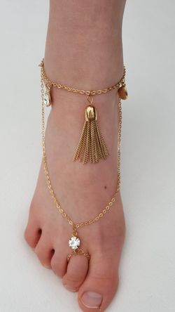 Gold tone tassel clear stones anklet