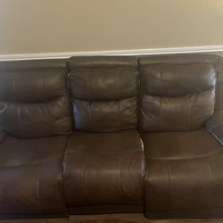 Matching Leather Couch And Love Seat 