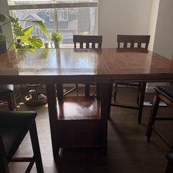 Dining table 6 Chairs 