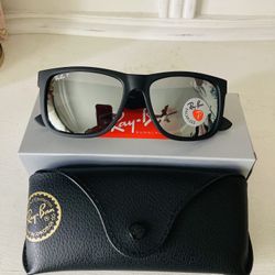 New Polarized Justin’s 