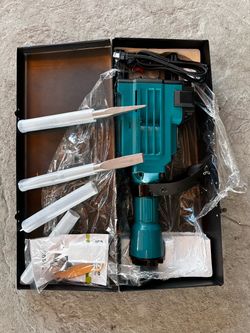 New victeche 2200w electric jack hammer. 35lb. Try before you buy. Pickup only. $130 firm.