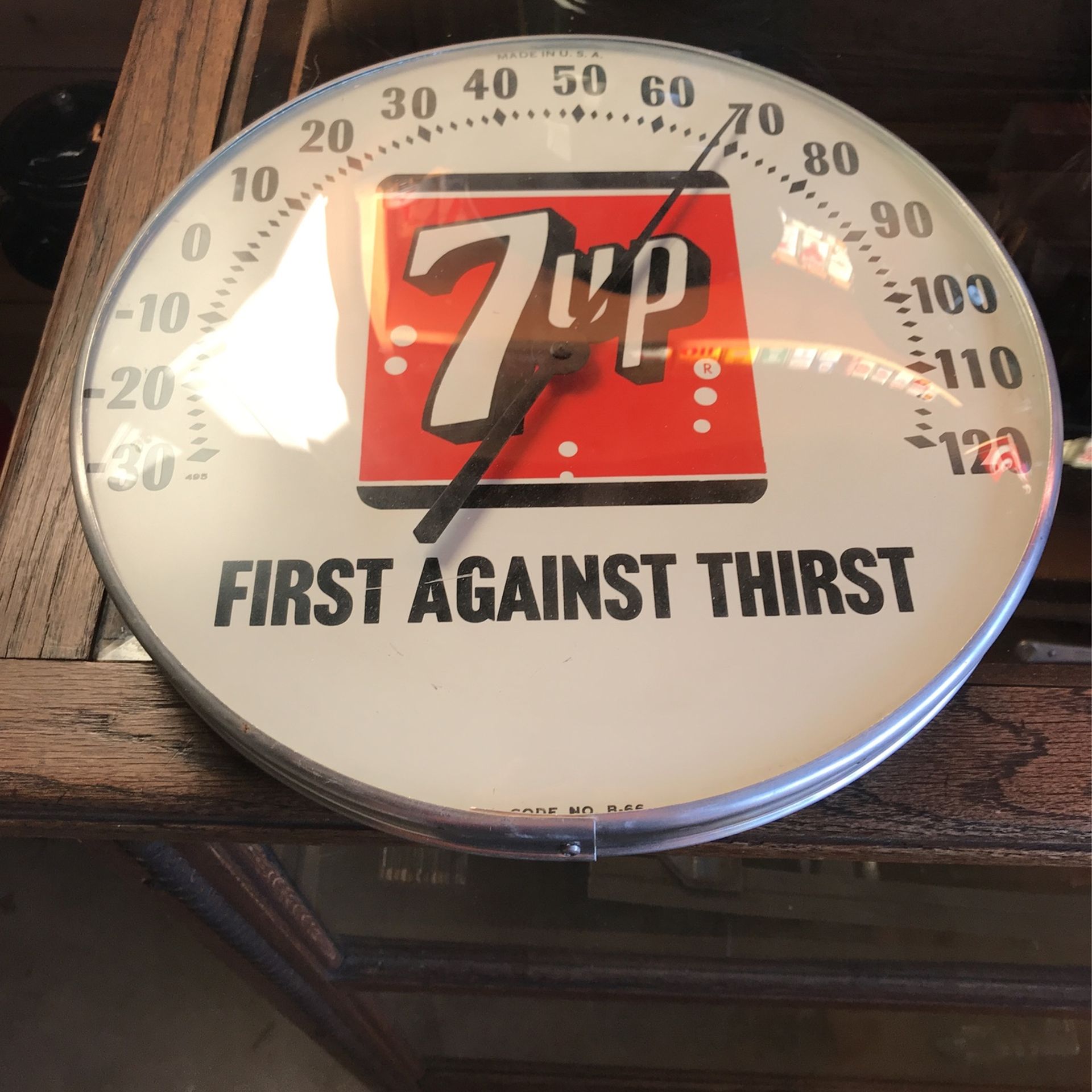 Vintage 7-Up /thermometer
