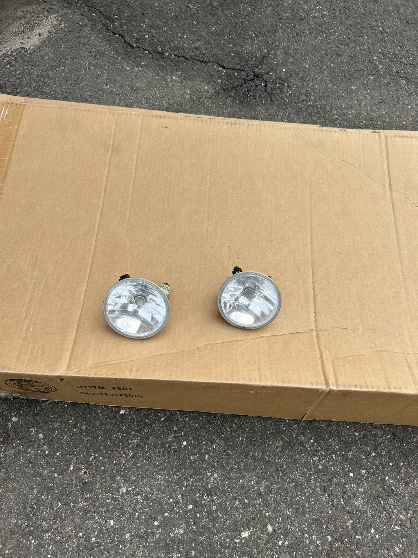 GMC Yukon OEM Fig Lights